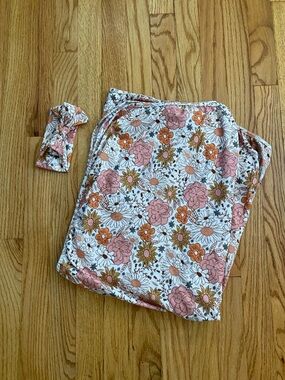 Caden Lane Floral Matching Swaddle Set w. Matching Bow Headband